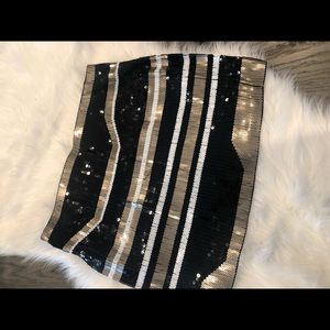 Express mini skirt. Never worn. Item runs larger